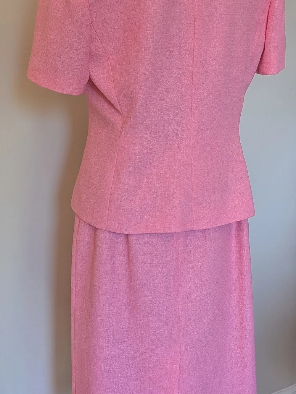 Le Suit Pink Pencil Skirt